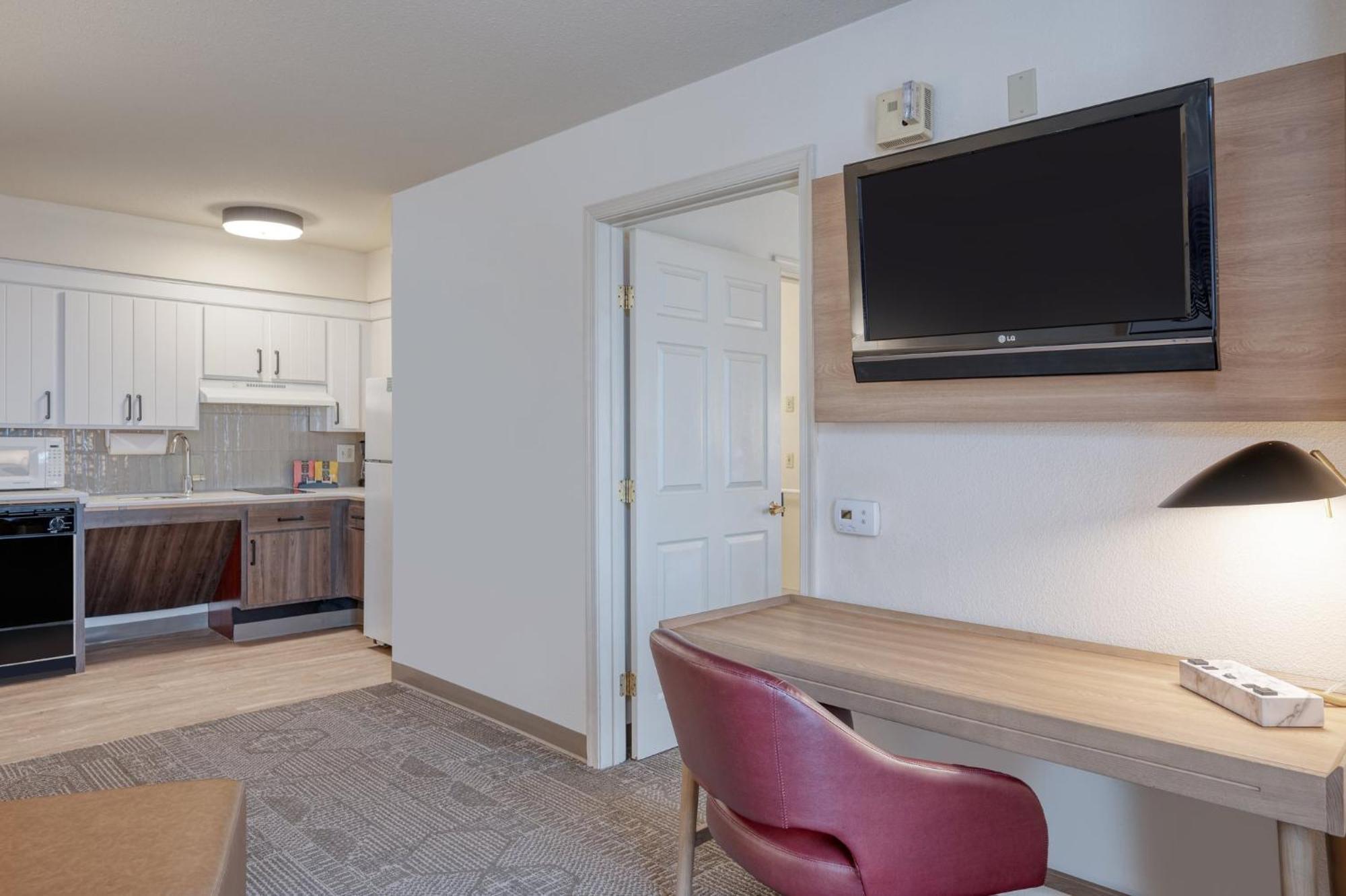 Staybridge Suites Allentown Airport Lehigh Valley By Ihg Exterior photo